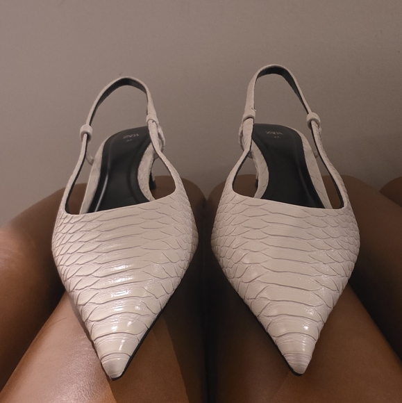 Zara Slingback Kitten Heels - Picture 6 of 7